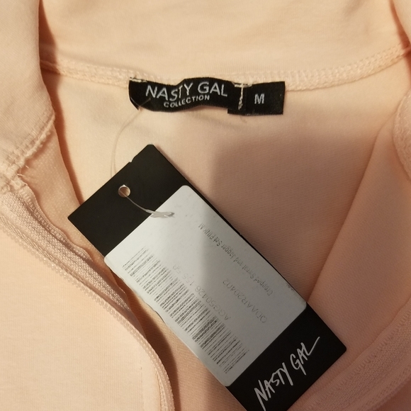 NWT Nasty Gal Collection Cream Crooped Sweateshirt and Joggers Set Size M - Picture 15 of 16